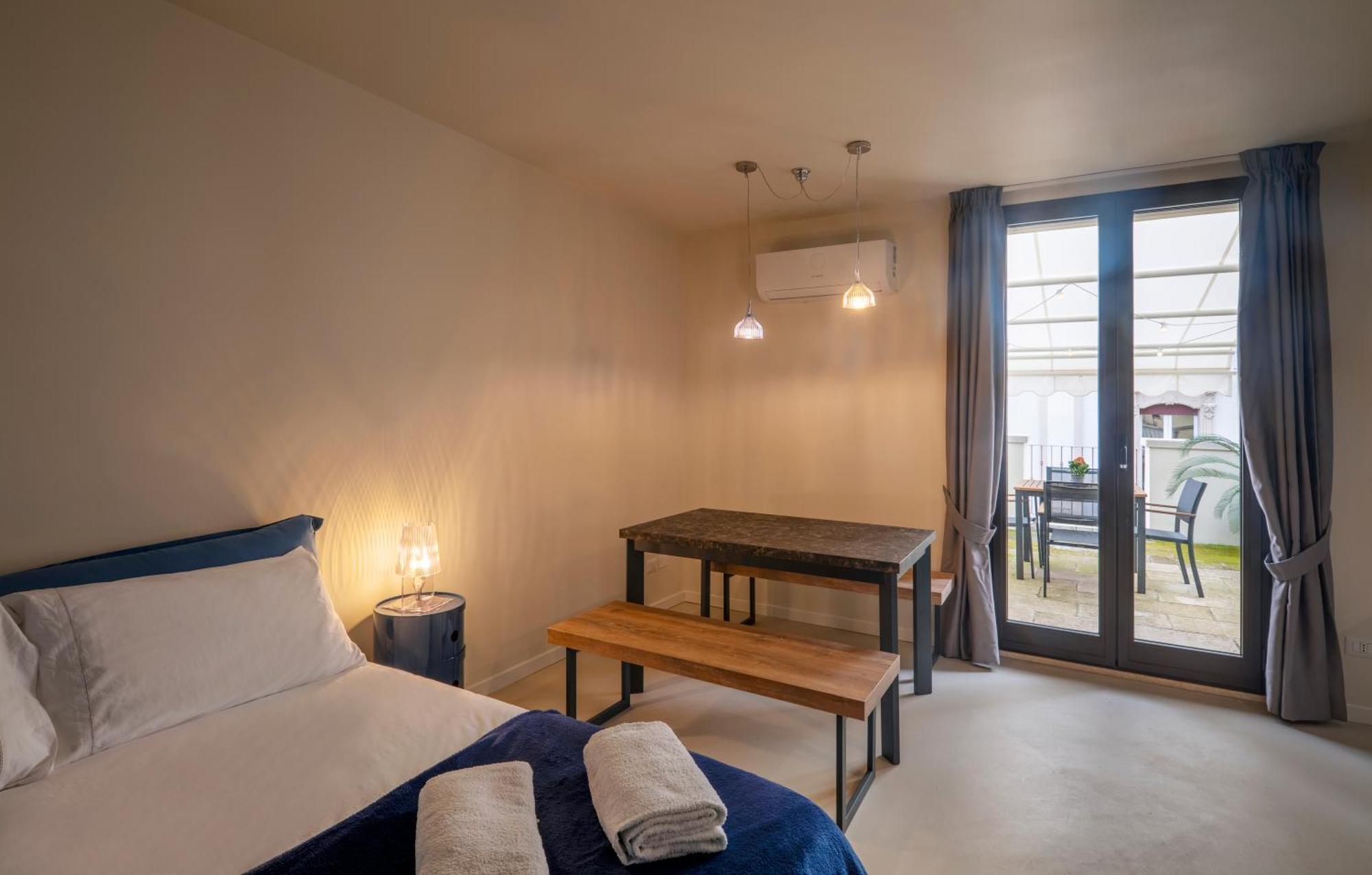 Blu Mazzini 1 - Appartamento Luxury Con Terrazza Privata Lecce Ngoại thất bức ảnh